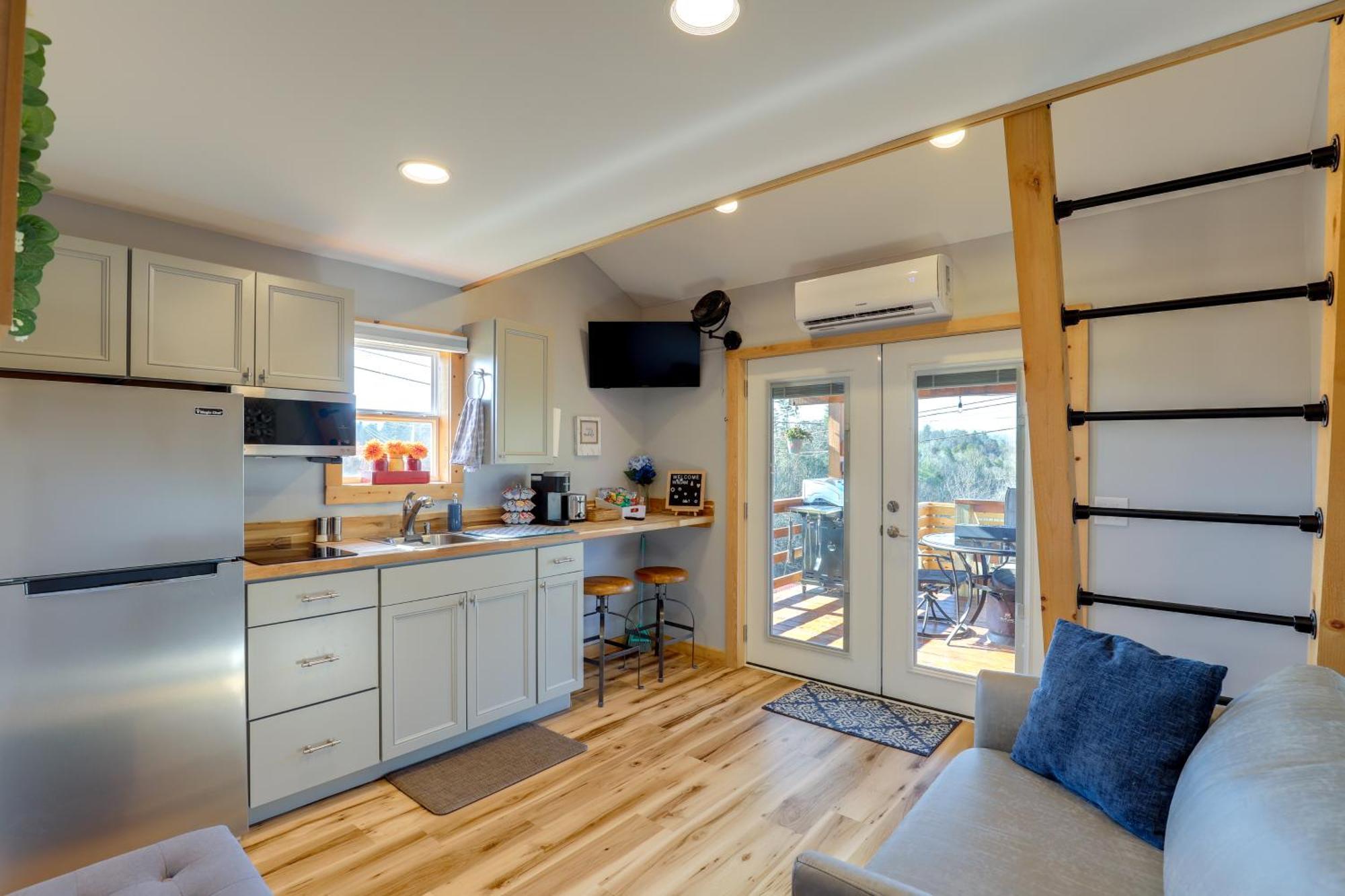 Marshall Studio With Loft, Hot Tub And Views! Εξωτερικό φωτογραφία