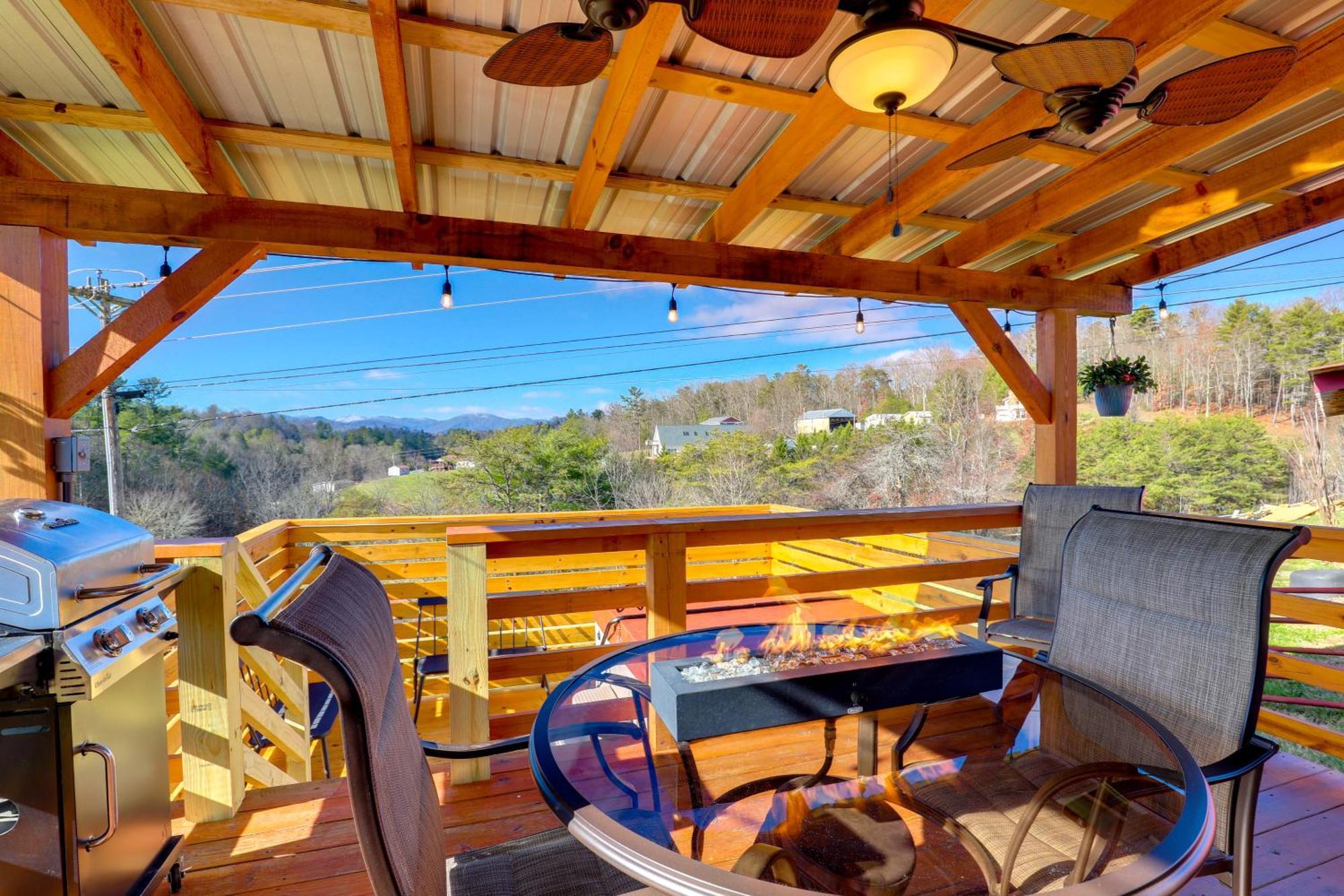 Marshall Studio With Loft, Hot Tub And Views! Εξωτερικό φωτογραφία